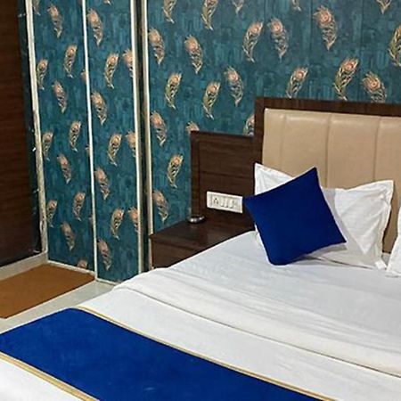 Hôtel Fabexpress Ashirwad Residency à Bombay Extérieur photo